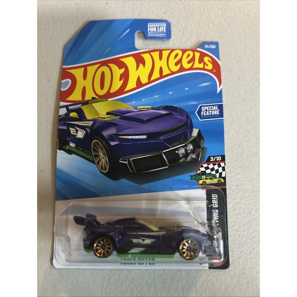 Hot Wheels Track Ripper Very Detailed Special Features NEW IN BOX!!!! NEW!!!!!!!